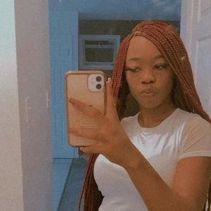 Meet your Posher, Monae